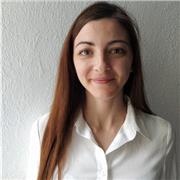 Ciao, sono un'insegnante di italiano per stranieri con più di 6 anni di esperienza in scuole private all'estero. Con me imparerai a parlare senza stress, in modo piacevole e divertente